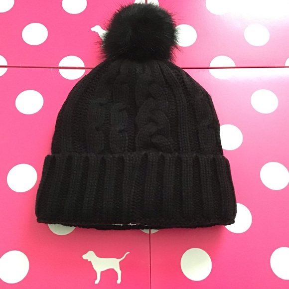 PINK VS Cable Knit Sherpa Lined Beanie New With Tag